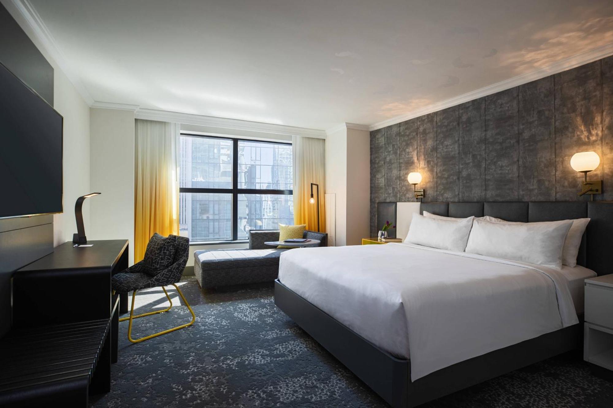 Hotel Renaissance New York Times Square By Marriott Exterior foto